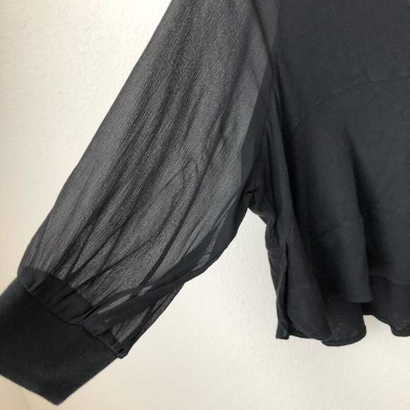 Akemi + Kin Women’s Black Flowy Top Size S - Picture 4 of 6